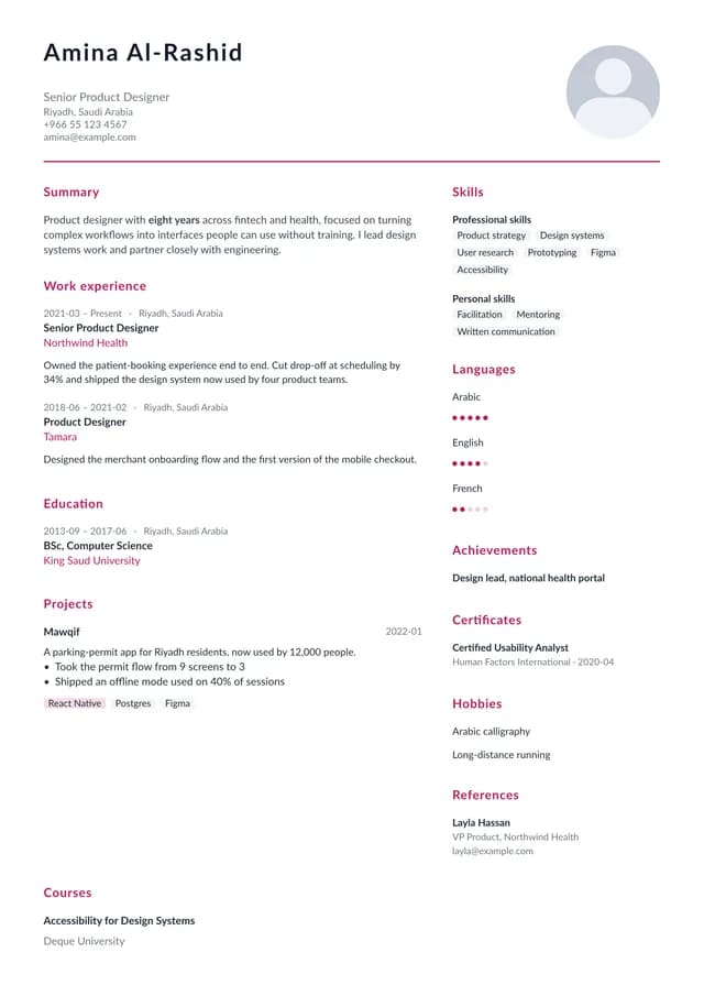 A résumé page rendered in English with the Spectrum template